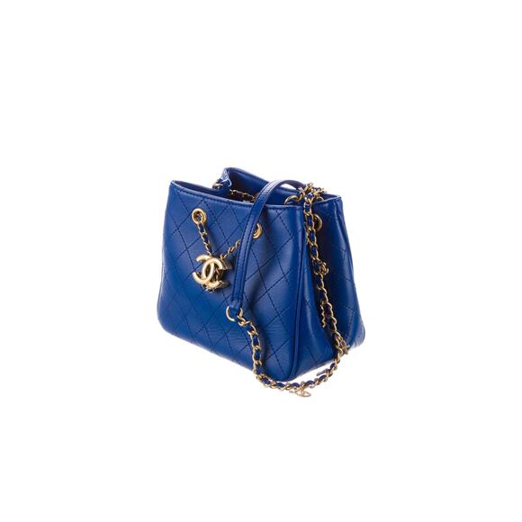 CHANEL 2019 Authentic blue Leather Drawstring Bucket Shoulder Bag - Picture 4 of 5